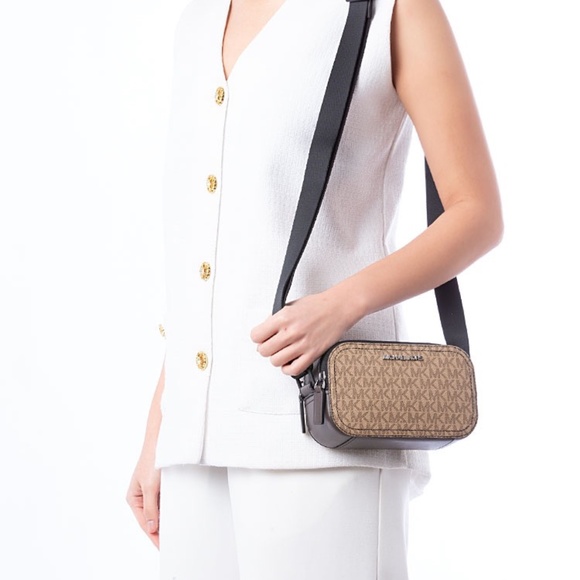 Michael Kors Cooper Signature Logo Camera Bag - Picture 1 of 5